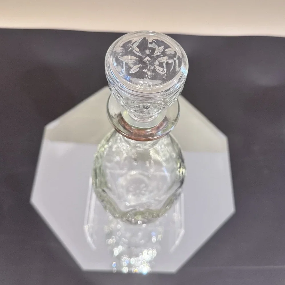 Vintage Illinois Glass‎ Co Clear Cut Glass Liquor Decanter W Cork Seal
